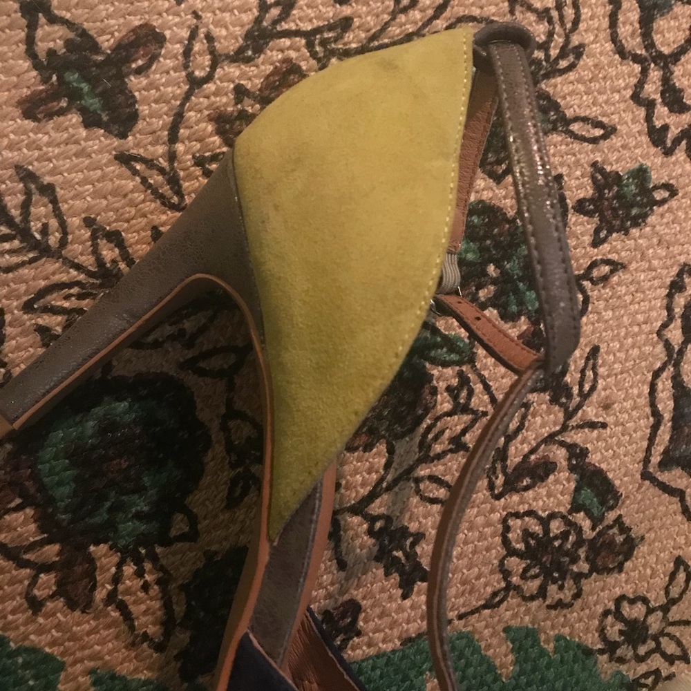 Anthro Lien Do Mixed Media T-Strap Heels Sz 6 Euc - Picture 3 of 8